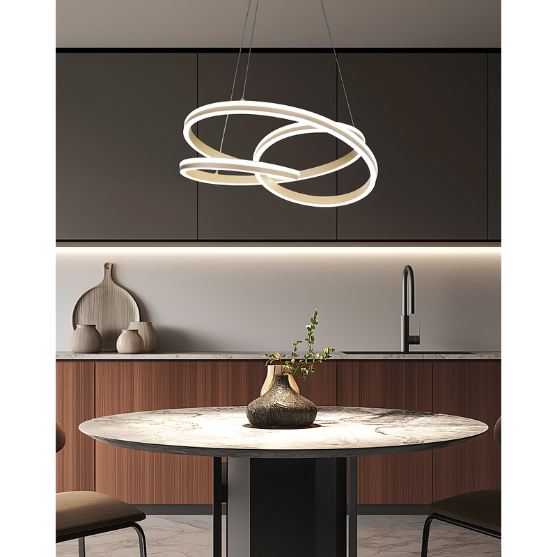 LÁMPARA DE TECHO COLGANTE DECORATIVA LED 102W, INTERRUPTOR CCT, 30K,40K,60K, 110-240V, 50-60HZ, GRADO DE PROTECCION IP20, ACABADO DORADO.