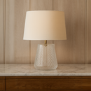 LÁMPARA DE MESA DECORATIVA 1XE27-60W (NO INCLUIDO) 110-240V,50-60HZ, GRADO DE PROTECCION IP20, ACABADO BLANCO + VIDRIO.