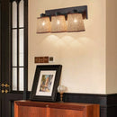 LÁMPARA DE PARED DECORATIVA 3XE27-40W, 100-240V, 50-60HZ, IP20, ACABADO MADERA OSCURA.