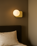 Lámpara De Pared Decorativa 1Xg9-10W( No Incluido) Acabado Golden/Metal Vidrio.