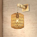 LÁMPARA DE PARED DECORATIVA 1XE27-40W, 110-240V, 50-60HZ, GRADO DE PROTECCION IP20, ACABADO MADERA.