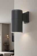 LÁMPARA DE PARED EXTERIOR DECORATIVA 1XE27-75W -  PAR30,100-240V, 50-60HZ, GRADO DE PROTECCION IP54 , ACABADO NEGRO.