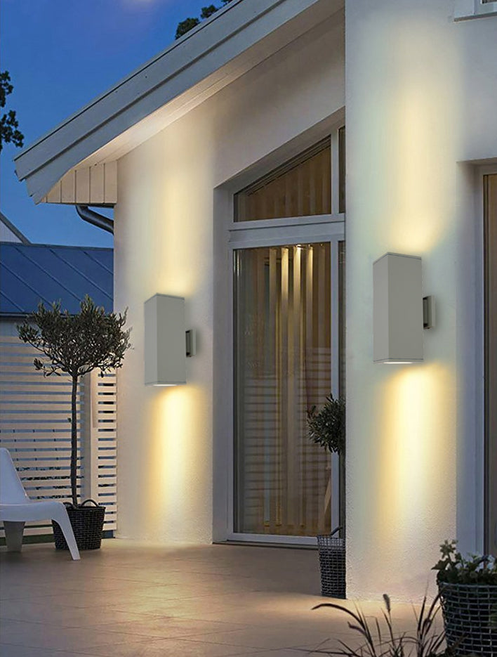 LÁMPARA DE PARED EXTERIOR DECORATIVA ILUMINACION UP&DOWN 2XE27-75W - PAR30, 100-240V, 50-60HZ , GRADO DE PROTECCION IP54, ACABADO GRIS.