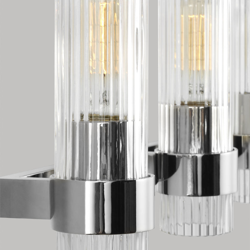 Three Light Vanity<br /><span style="color:#4AB0CE;">Entrega: 4-10 dias en USA</span><br /><span style="color:#4AB0CE;font-size:60%;">PREGUNTE POR ENTREGA EN PANAMA</span><br />Collection: Geneva<br />Finish: Polished Nickel