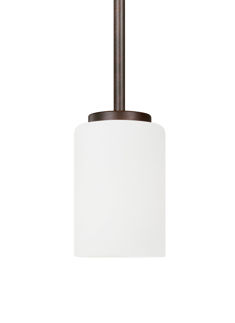 One Light Mini-Pendant<br /><span style="color:#4AB0CE;">Entrega: 4-10 dias en USA</span><br /><span style="color:#4AB0CE;font-size:60%;">PREGUNTE POR ENTREGA EN PANAMA</span><br />Collection: Oslo<br />Finish: Bronze