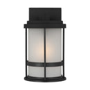 One Light Outdoor Wall Lantern<br /><span style="color:#4AB0CE;">Entrega: 4-10 dias en USA</span><br /><span style="color:#4AB0CE;font-size:60%;">PREGUNTE POR ENTREGA EN PANAMA</span><br />Collection: Wilburn<br />Finish: Black