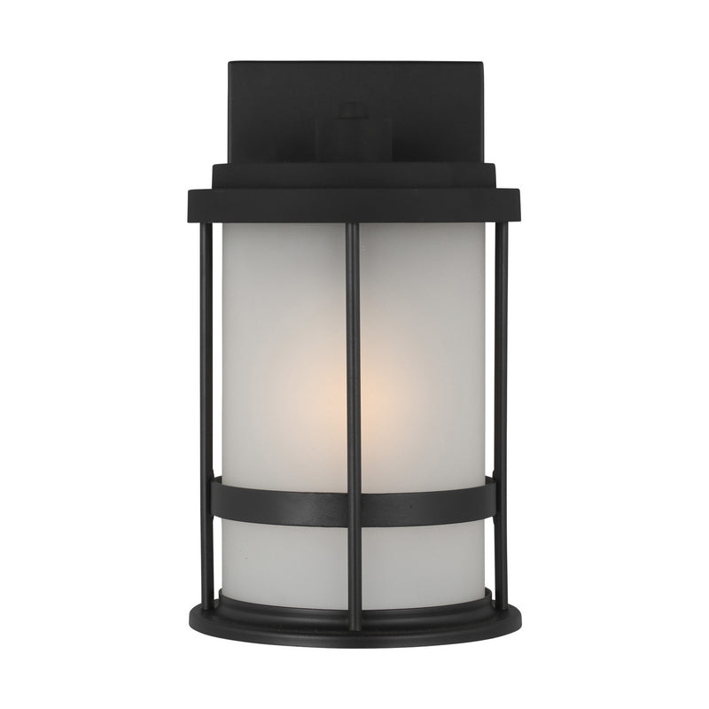 One Light Outdoor Wall Lantern<br /><span style="color:#4AB0CE;">Entrega: 4-10 dias en USA</span><br /><span style="color:#4AB0CE;font-size:60%;">PREGUNTE POR ENTREGA EN PANAMA</span><br />Collection: Wilburn<br />Finish: Black