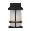 One Light Outdoor Wall Lantern<br /><span style="color:#4AB0CE;">Entrega: 4-10 dias en USA</span><br /><span style="color:#4AB0CE;font-size:60%;">PREGUNTE POR ENTREGA EN PANAMA</span><br />Collection: Wilburn<br />Finish: Black