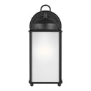 One Light Outdoor Wall Lantern<br /><span style="color:#4AB0CE;">Entrega: 6-7 semanas en USA</span><br /><span style="color:#4AB0CE;font-size:60%;">PREGUNTE POR ENTREGA EN PANAMA</span><br />Collection: New Castle<br />Finish: Black