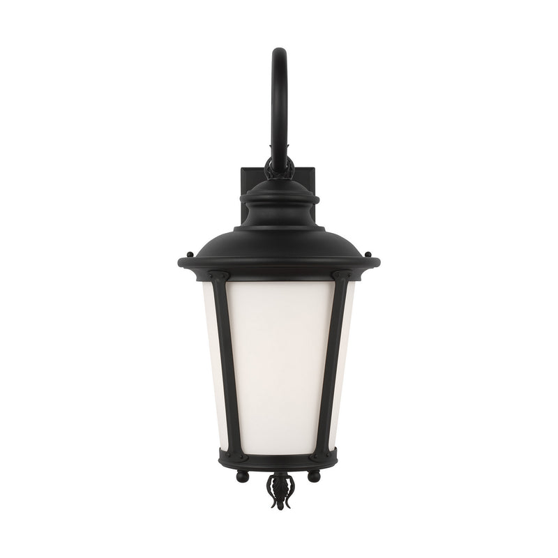 One Light Outdoor Wall Lantern<br /><span style="color:#4AB0CE;">Entrega: 4-10 dias en USA</span><br /><span style="color:#4AB0CE;font-size:60%;">PREGUNTE POR ENTREGA EN PANAMA</span><br />Collection: Cape May<br />Finish: Black