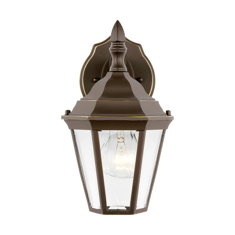 One Light Outdoor Wall Lantern<br /><span style="color:#4AB0CE;">Entrega: 4-10 dias en USA</span><br /><span style="color:#4AB0CE;font-size:60%;">PREGUNTE POR ENTREGA EN PANAMA</span><br />Collection: Bakersville<br />Finish: Antique Bronze
