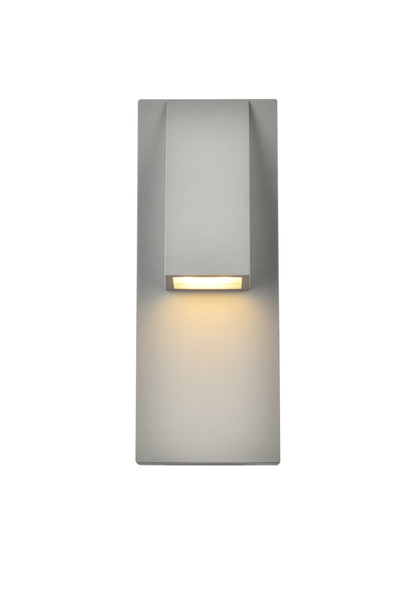 LED Outdoor Wall Lamp<br /><span style="color:#4AB0CE;">Entrega: 4-10 dias en USA</span><br /><span style="color:#4AB0CE;font-size:60%;">PREGUNTE POR ENTREGA EN PANAMA</span><br />Collection: Raine<br />Finish: Silver