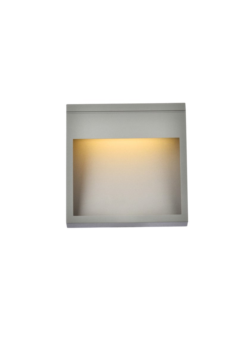 LED Outdoor Wall Lamp<br /><span style="color:#4AB0CE;">Entrega: 4-10 dias en USA</span><br /><span style="color:#4AB0CE;font-size:60%;">PREGUNTE POR ENTREGA EN PANAMA</span><br />Collection: Raine<br />Finish: Silver