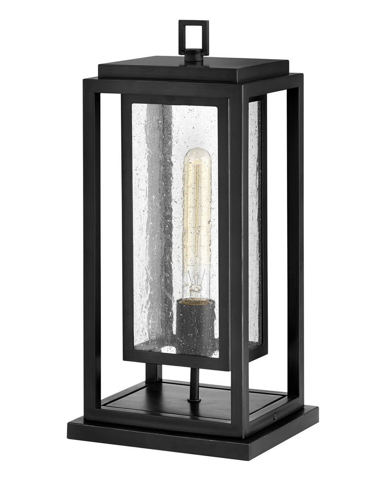 LED Pier Mount<br /><span style="color:#4AB0CE;">Entrega: 4-10 dias en USA</span><br /><span style="color:#4AB0CE;font-size:60%;">PREGUNTE POR ENTREGA EN PANAMA</span><br />Collection: Republic<br />Finish: Black