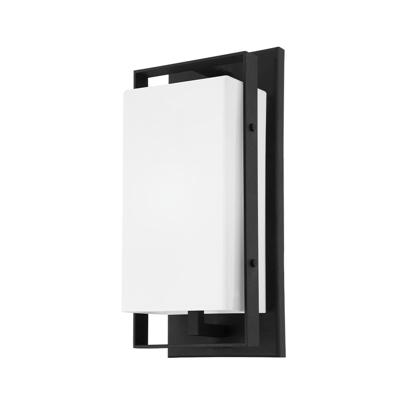 One Light Wall Sconce<br /><span style="color:#4AB0CE;">Entrega: 4-10 dias en USA</span><br /><span style="color:#4AB0CE;font-size:60%;">PREGUNTE POR ENTREGA EN PANAMA</span><br />Collection: Sutter County<br />Finish: French Iron