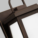 One Light Outdoor Wall Lantern<br /><span style="color:#4AB0CE;">Entrega: 3-4 semanas en USA</span><br /><span style="color:#4AB0CE;font-size:60%;">PREGUNTE POR ENTREGA EN PANAMA</span><br />Collection: Founders<br />Finish: Antique Bronze