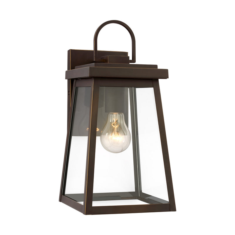 One Light Outdoor Wall Lantern<br /><span style="color:#4AB0CE;">Entrega: 4-10 dias en USA</span><br /><span style="color:#4AB0CE;font-size:60%;">PREGUNTE POR ENTREGA EN PANAMA</span><br />Collection: Founders<br />Finish: Antique Bronze