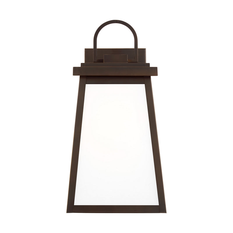 One Light Outdoor Wall Lantern<br /><span style="color:#4AB0CE;">Entrega: 4-10 dias en USA</span><br /><span style="color:#4AB0CE;font-size:60%;">PREGUNTE POR ENTREGA EN PANAMA</span><br />Collection: Founders<br />Finish: Antique Bronze