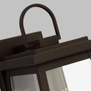One Light Outdoor Wall Lantern<br /><span style="color:#4AB0CE;">Entrega: 4-10 dias en USA</span><br /><span style="color:#4AB0CE;font-size:60%;">PREGUNTE POR ENTREGA EN PANAMA</span><br />Collection: Founders<br />Finish: Antique Bronze