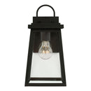 One Light Outdoor Wall Lantern<br /><span style="color:#4AB0CE;">Entrega: 4-10 dias en USA</span><br /><span style="color:#4AB0CE;font-size:60%;">PREGUNTE POR ENTREGA EN PANAMA</span><br />Collection: Founders<br />Finish: Black