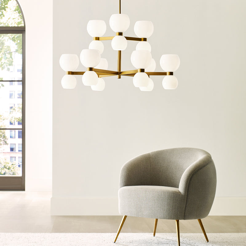 18 Light Chandelier<br /><span style="color:#4AB0CE;">Entrega: 4-10 dias en USA</span><br /><span style="color:#4AB0CE;font-size:60%;">PREGUNTE POR ENTREGA EN PANAMA</span><br />Collection: Londyn<br />Finish: Burnished Brass with Milk White Glass