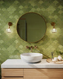 One Light Vanity<br /><span style="color:#4AB0CE;">Entrega: 4-10 dias en USA</span><br /><span style="color:#4AB0CE;font-size:60%;">PREGUNTE POR ENTREGA EN PANAMA</span><br />Collection: Hazel<br />Finish: Aged Gold/Clear Glass