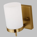One Light Wall / Bath Sconce<br /><span style="color:#4AB0CE;">Entrega: 4-10 dias en USA</span><br /><span style="color:#4AB0CE;font-size:60%;">PREGUNTE POR ENTREGA EN PANAMA</span><br />Collection: Zire<br />Finish: Satin Brass