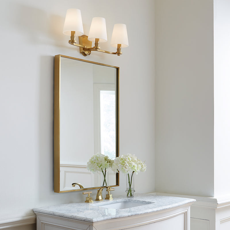 Three Light Vanity<br /><span style="color:#4AB0CE;">Entrega: 4-10 dias en USA</span><br /><span style="color:#4AB0CE;font-size:60%;">PREGUNTE POR ENTREGA EN PANAMA</span><br />Collection: Paisley<br />Finish: Burnished Brass