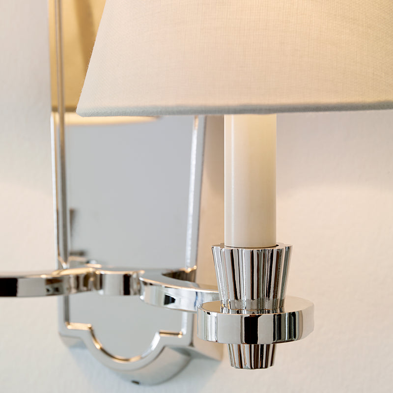 Two Light Wall Sconce<br /><span style="color:#4AB0CE;">Entrega: 4-10 dias en USA</span><br /><span style="color:#4AB0CE;font-size:60%;">PREGUNTE POR ENTREGA EN PANAMA</span><br />Collection: Paisley<br />Finish: Polished Nickel