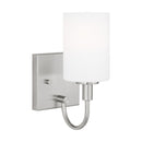 LED Bath Wall Sconce<br /><span style="color:#4AB0CE;">Entrega: 4-10 dias en USA</span><br /><span style="color:#4AB0CE;font-size:60%;">PREGUNTE POR ENTREGA EN PANAMA</span><br />Collection: Oak Moore<br />Finish: Brushed Nickel