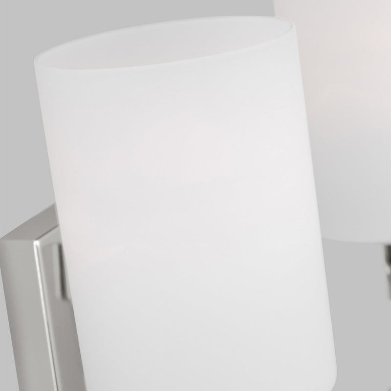 LED Bath Wall Sconce<br /><span style="color:#4AB0CE;">Entrega: 4-10 dias en USA</span><br /><span style="color:#4AB0CE;font-size:60%;">PREGUNTE POR ENTREGA EN PANAMA</span><br />Collection: Oak Moore<br />Finish: Chrome