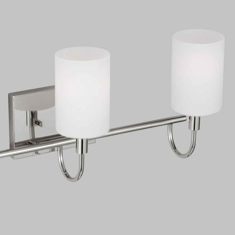 Three Light Bath Vanity<br /><span style="color:#4AB0CE;">Entrega: 4-10 dias en USA</span><br /><span style="color:#4AB0CE;font-size:60%;">PREGUNTE POR ENTREGA EN PANAMA</span><br />Collection: Oak Moore<br />Finish: Chrome