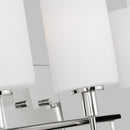 Three Light Bath Vanity<br /><span style="color:#4AB0CE;">Entrega: 4-10 dias en USA</span><br /><span style="color:#4AB0CE;font-size:60%;">PREGUNTE POR ENTREGA EN PANAMA</span><br />Collection: Oak Moore<br />Finish: Chrome