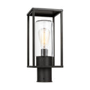One Light Outdoor Post Lantern<br /><span style="color:#4AB0CE;">Entrega: 4-10 dias en USA</span><br /><span style="color:#4AB0CE;font-size:60%;">PREGUNTE POR ENTREGA EN PANAMA</span><br />Collection: Vado<br />Finish: Antique Bronze