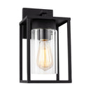 One Light Outdoor Wall Lantern<br /><span style="color:#4AB0CE;">Entrega: 4-10 dias en USA</span><br /><span style="color:#4AB0CE;font-size:60%;">PREGUNTE POR ENTREGA EN PANAMA</span><br />Collection: Vado<br />Finish: Black