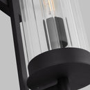 One Light Outdoor Wall Lantern<br /><span style="color:#4AB0CE;">Entrega: 4-10 dias en USA</span><br /><span style="color:#4AB0CE;font-size:60%;">PREGUNTE POR ENTREGA EN PANAMA</span><br />Collection: Alcona<br />Finish: Black