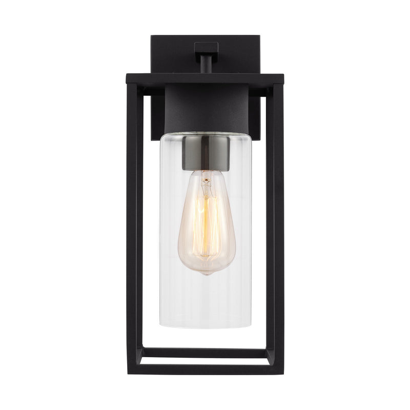 One Light Outdoor Wall Lantern<br /><span style="color:#4AB0CE;">Entrega: 4-10 dias en USA</span><br /><span style="color:#4AB0CE;font-size:60%;">PREGUNTE POR ENTREGA EN PANAMA</span><br />Collection: Vado<br />Finish: Black