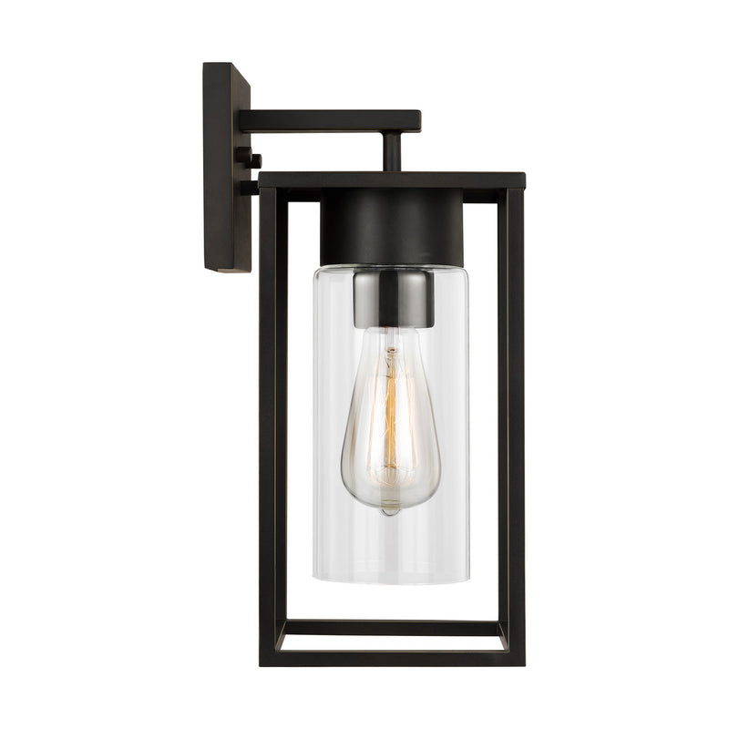 One Light Outdoor Wall Lantern<br /><span style="color:#4AB0CE;">Entrega: 4-10 dias en USA</span><br /><span style="color:#4AB0CE;font-size:60%;">PREGUNTE POR ENTREGA EN PANAMA</span><br />Collection: Vado<br />Finish: Antique Bronze