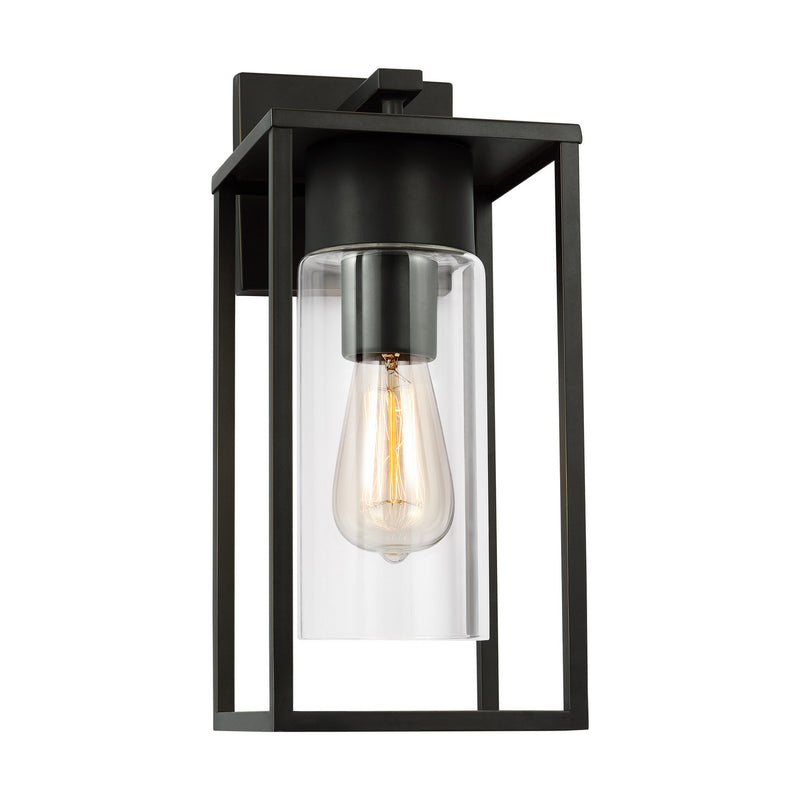 One Light Outdoor Wall Lantern<br /><span style="color:#4AB0CE;">Entrega: 4-10 dias en USA</span><br /><span style="color:#4AB0CE;font-size:60%;">PREGUNTE POR ENTREGA EN PANAMA</span><br />Collection: Vado<br />Finish: Antique Bronze