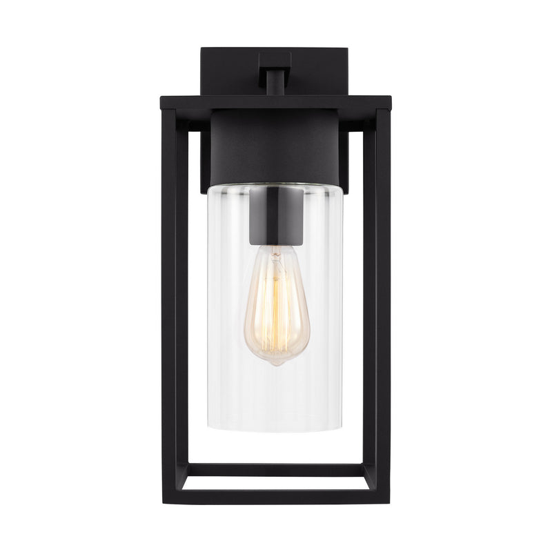 One Light Outdoor Wall Lantern<br /><span style="color:#4AB0CE;">Entrega: 4-10 dias en USA</span><br /><span style="color:#4AB0CE;font-size:60%;">PREGUNTE POR ENTREGA EN PANAMA</span><br />Collection: Vado<br />Finish: Black