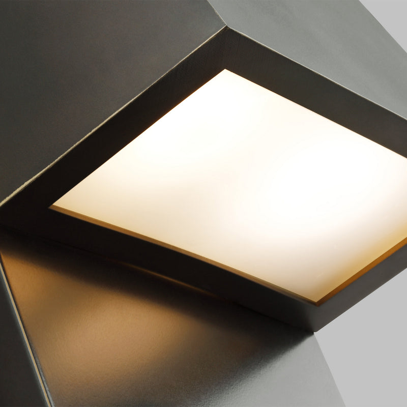 LED Outdoor Wall Lantern<br /><span style="color:#4AB0CE;">Entrega: 4-10 dias en USA</span><br /><span style="color:#4AB0CE;font-size:60%;">PREGUNTE POR ENTREGA EN PANAMA</span><br />Collection: Rocha<br />Finish: Antique Bronze