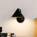 One Light Wall Sconce<br /><span style="color:#4AB0CE;">Entrega: 4-10 dias en USA</span><br /><span style="color:#4AB0CE;font-size:60%;">PREGUNTE POR ENTREGA EN PANAMA</span><br />Collection: Remy<br />Finish: Matte Black