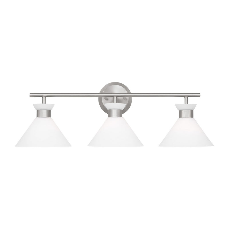 Three Light Bath<br /><span style="color:#4AB0CE;">Entrega: 4-10 dias en USA</span><br /><span style="color:#4AB0CE;font-size:60%;">PREGUNTE POR ENTREGA EN PANAMA</span><br />Collection: Belcarra<br />Finish: Brushed Steel
