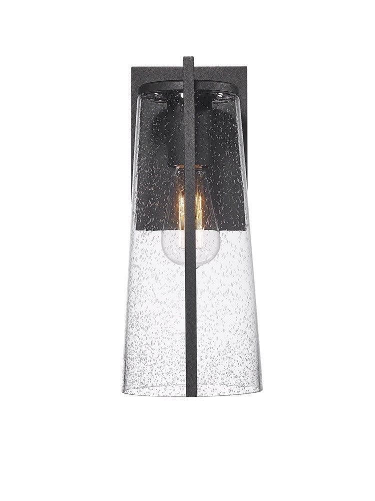 One Light Outdoor Wall Sconce<br /><span style="color:#4AB0CE;">Entrega: 4-10 dias en USA</span><br /><span style="color:#4AB0CE;font-size:60%;">PREGUNTE POR ENTREGA EN PANAMA</span><br />Collection: Portofino<br />Finish: Black