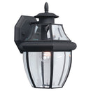 One Light Outdoor Wall Lantern<br /><span style="color:#4AB0CE;">Entrega: 4-10 dias en USA</span><br /><span style="color:#4AB0CE;font-size:60%;">PREGUNTE POR ENTREGA EN PANAMA</span><br />Collection: Lancaster<br />Finish: Black
