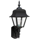 One Light Outdoor Wall Lantern<br /><span style="color:#4AB0CE;">Entrega: 4-10 dias en USA</span><br /><span style="color:#4AB0CE;font-size:60%;">PREGUNTE POR ENTREGA EN PANAMA</span><br />Collection: Polycarbonate Outdoor<br />Finish: Black