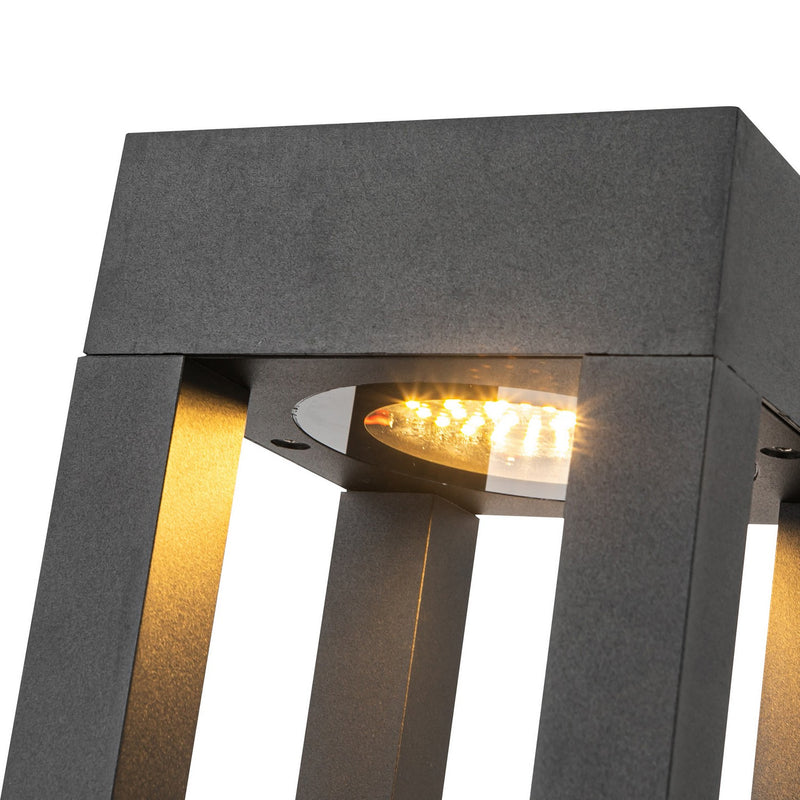 LED Exterior Bollard<br /><span style="color:#4AB0CE;">Entrega: 4-10 dias en USA</span><br /><span style="color:#4AB0CE;font-size:60%;">PREGUNTE POR ENTREGA EN PANAMA</span><br />Collection: Sonoma<br />Finish: Black