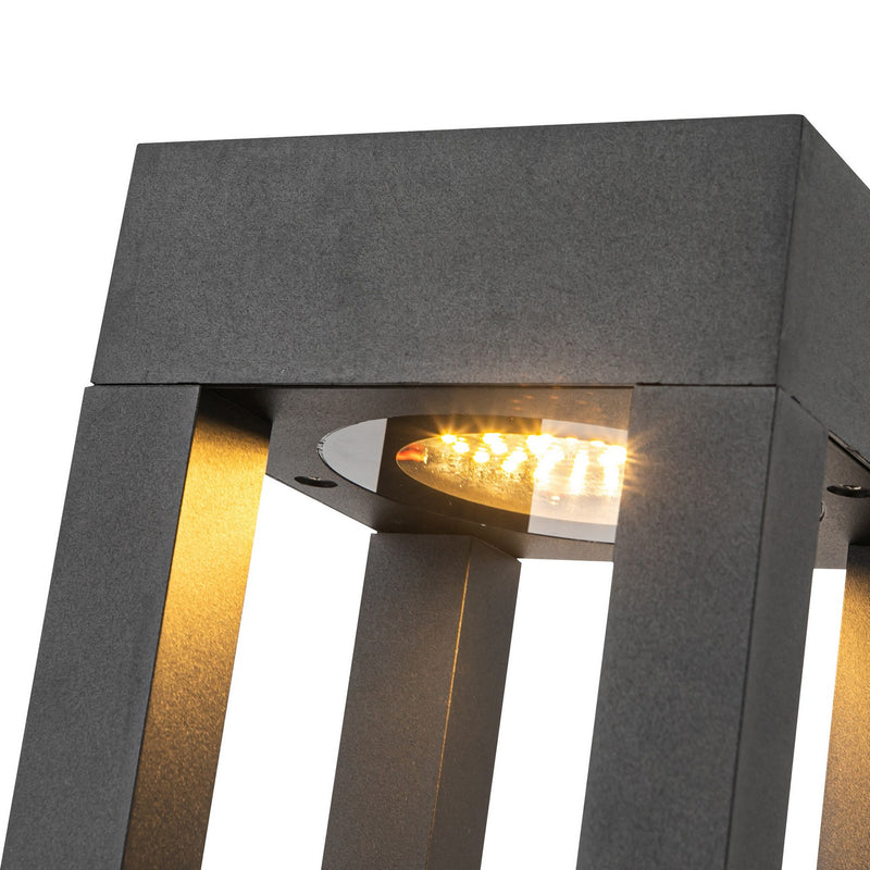 LED Exterior Bollard<br /><span style="color:#4AB0CE;">Entrega: 4-10 dias en USA</span><br /><span style="color:#4AB0CE;font-size:60%;">PREGUNTE POR ENTREGA EN PANAMA</span><br />Collection: Sonoma<br />Finish: Black
