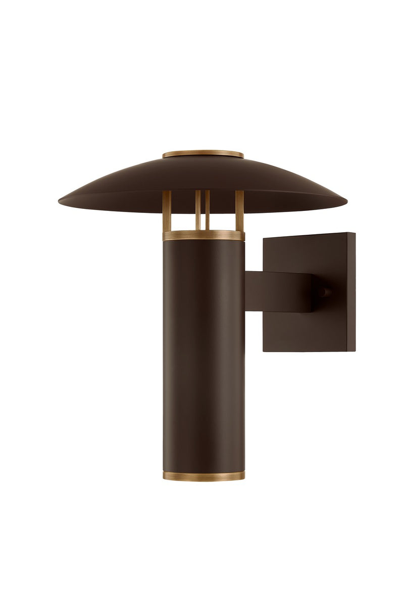 One Light Wall Sconce<br /><span style="color:#4AB0CE;">Entrega: 4-10 dias en USA</span><br /><span style="color:#4AB0CE;font-size:60%;">PREGUNTE POR ENTREGA EN PANAMA</span><br />Collection: Birk<br />Finish: Patina Brass/Bronze