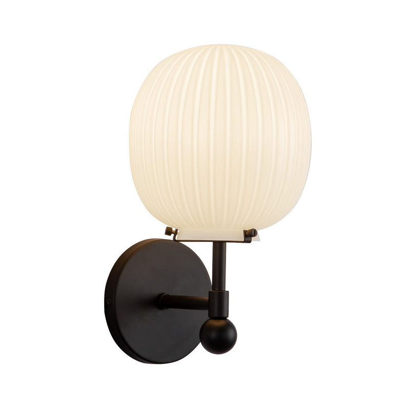 One Light Vanity<br /><span style="color:#4AB0CE;">Entrega: 4-10 dias en USA</span><br /><span style="color:#4AB0CE;font-size:60%;">PREGUNTE POR ENTREGA EN PANAMA</span><br />Collection: Cherise<br />Finish: Matte Black/Glossy Ribbed Opal Glass
